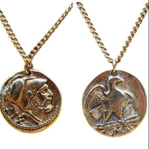 Vintage Avon Gold Plated Ancient Alexander Roman Coin Pendent Necklace